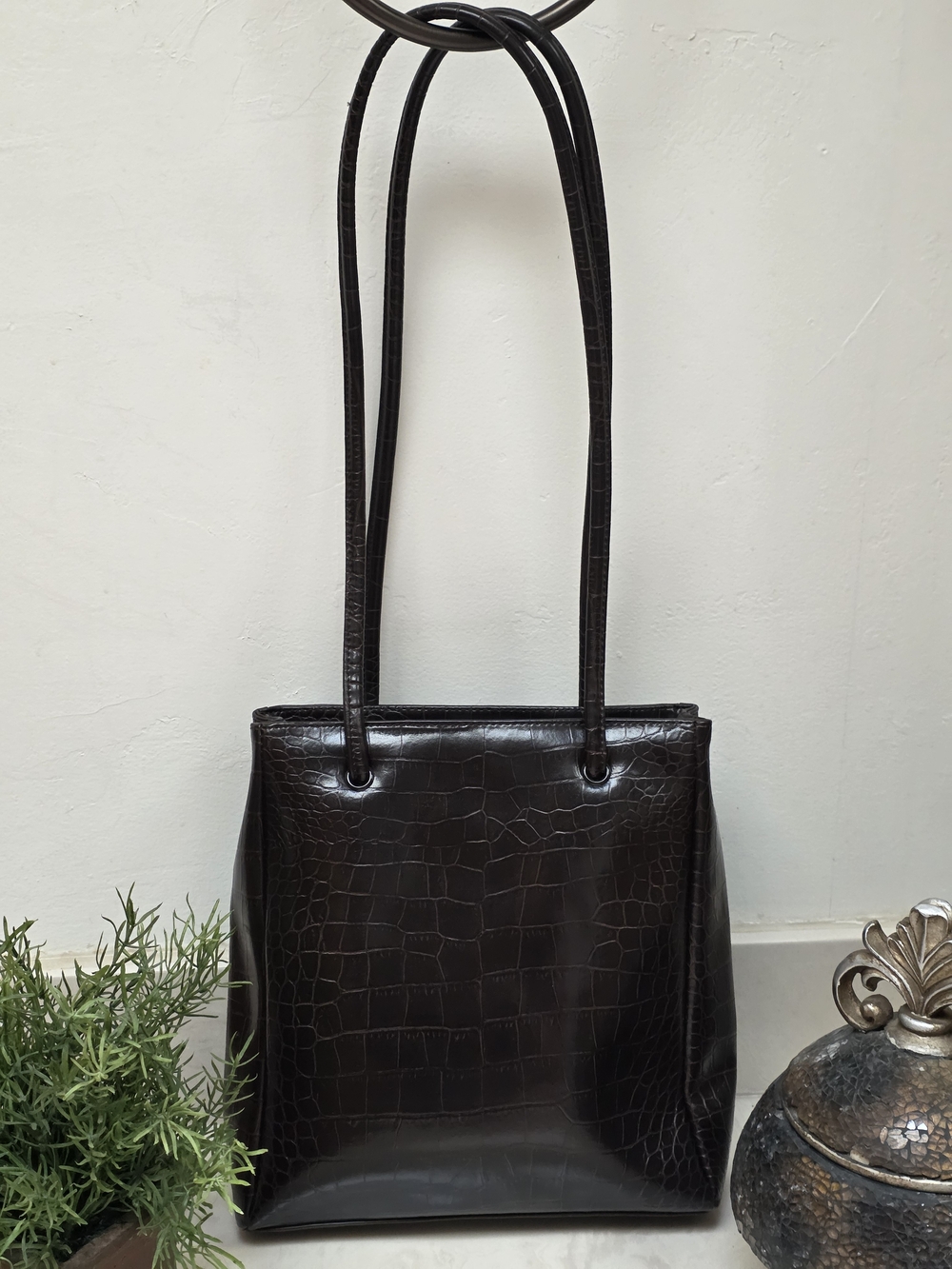 VINTAGE Nine West Dark Brown Croc-Embossed Patent Leather Shoulder Y2k Bag - Picture 5 of 12